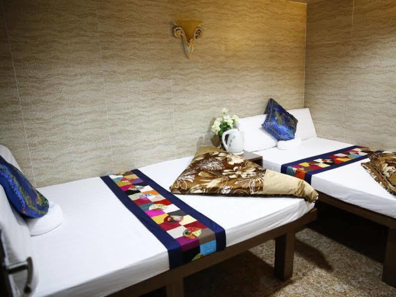 Legend Guest House Гонконг Экстерьер фото